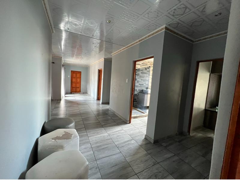 To Let 4 Bedroom Property for Rent in Kathu Northern Cape